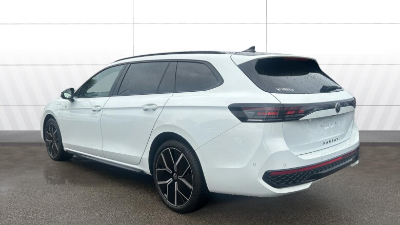 Volkswagen Passat 1.5 TSI eHybrid R-Line 5dr DSG Estate